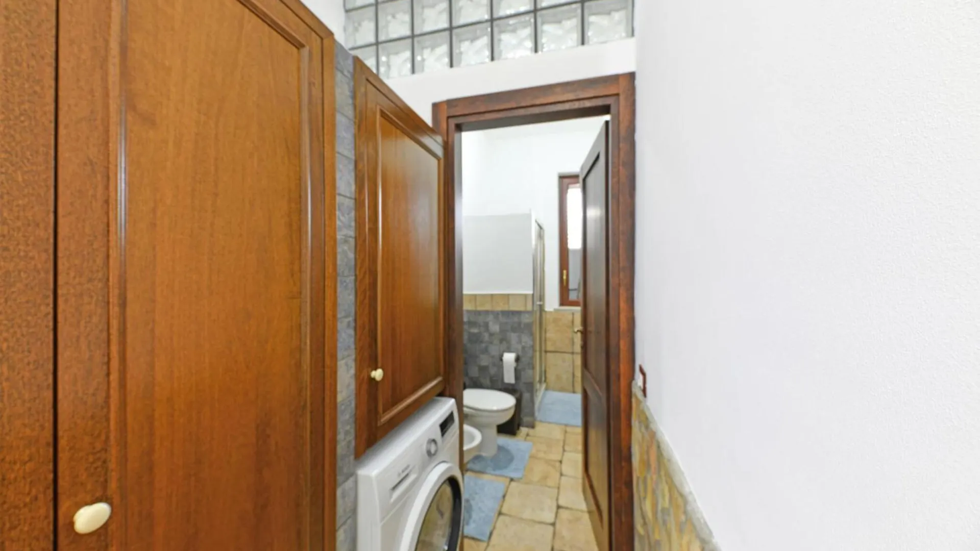 Gorgeous Home In C,Da Monasteri With Wifi Floridia Holiday home