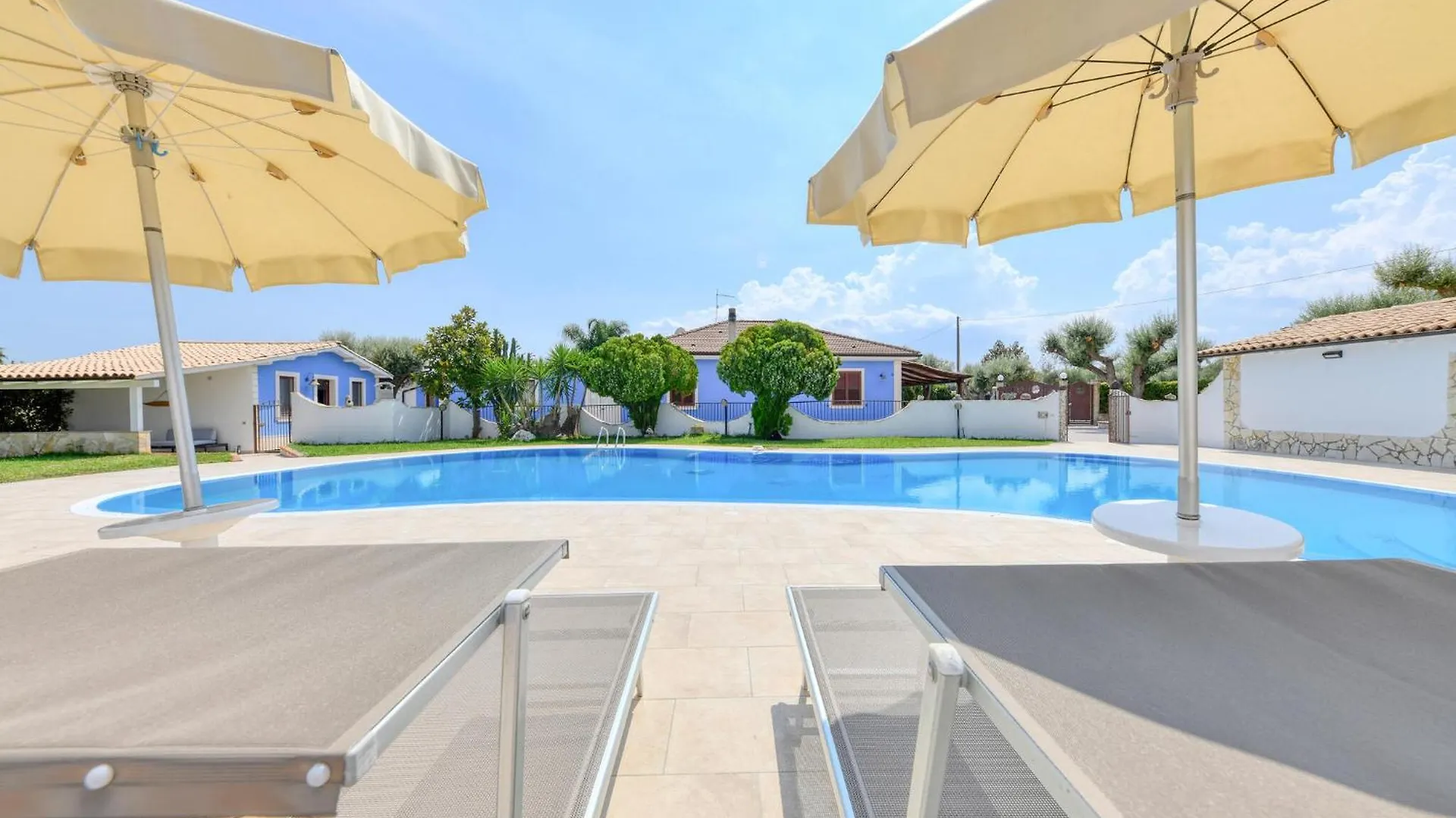 Gorgeous Home In C,Da Monasteri With Wifi Floridia Holiday home